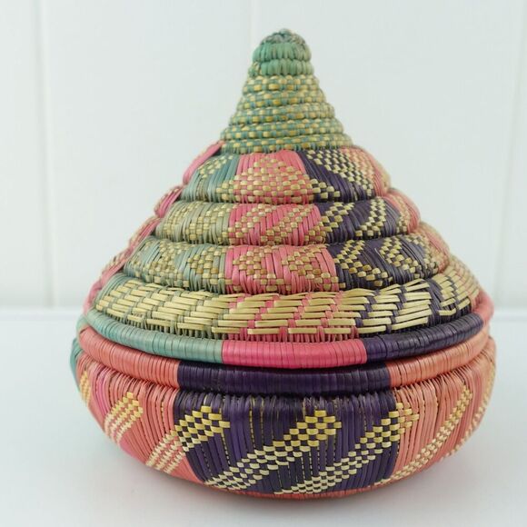 Ethiopian Hand Woven Mesob Basket With Lid - Picture 1 of 10